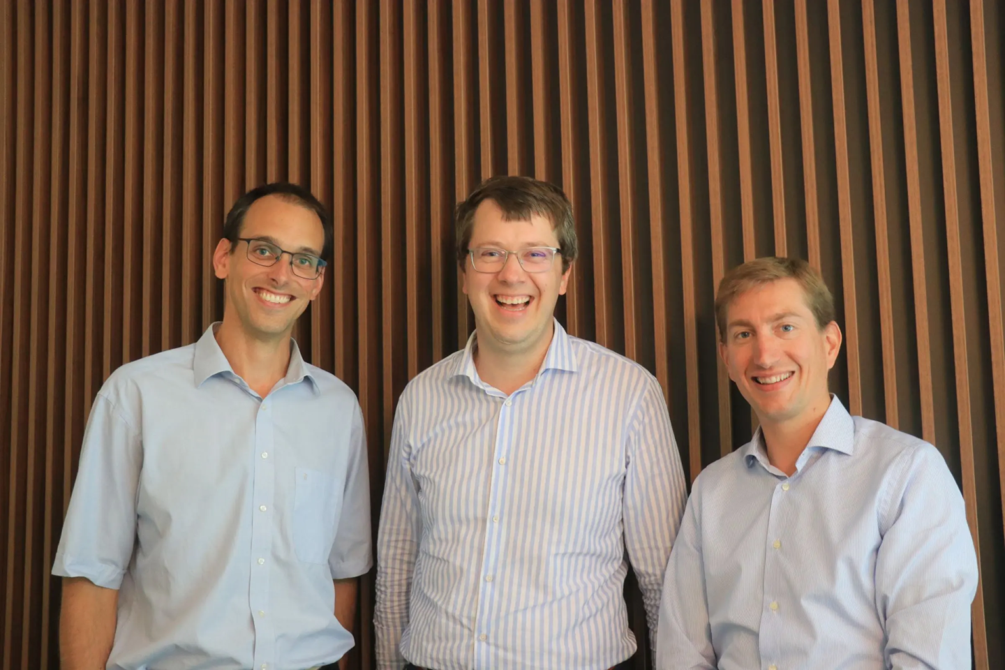 Photo-fonders-Saturn-low-res